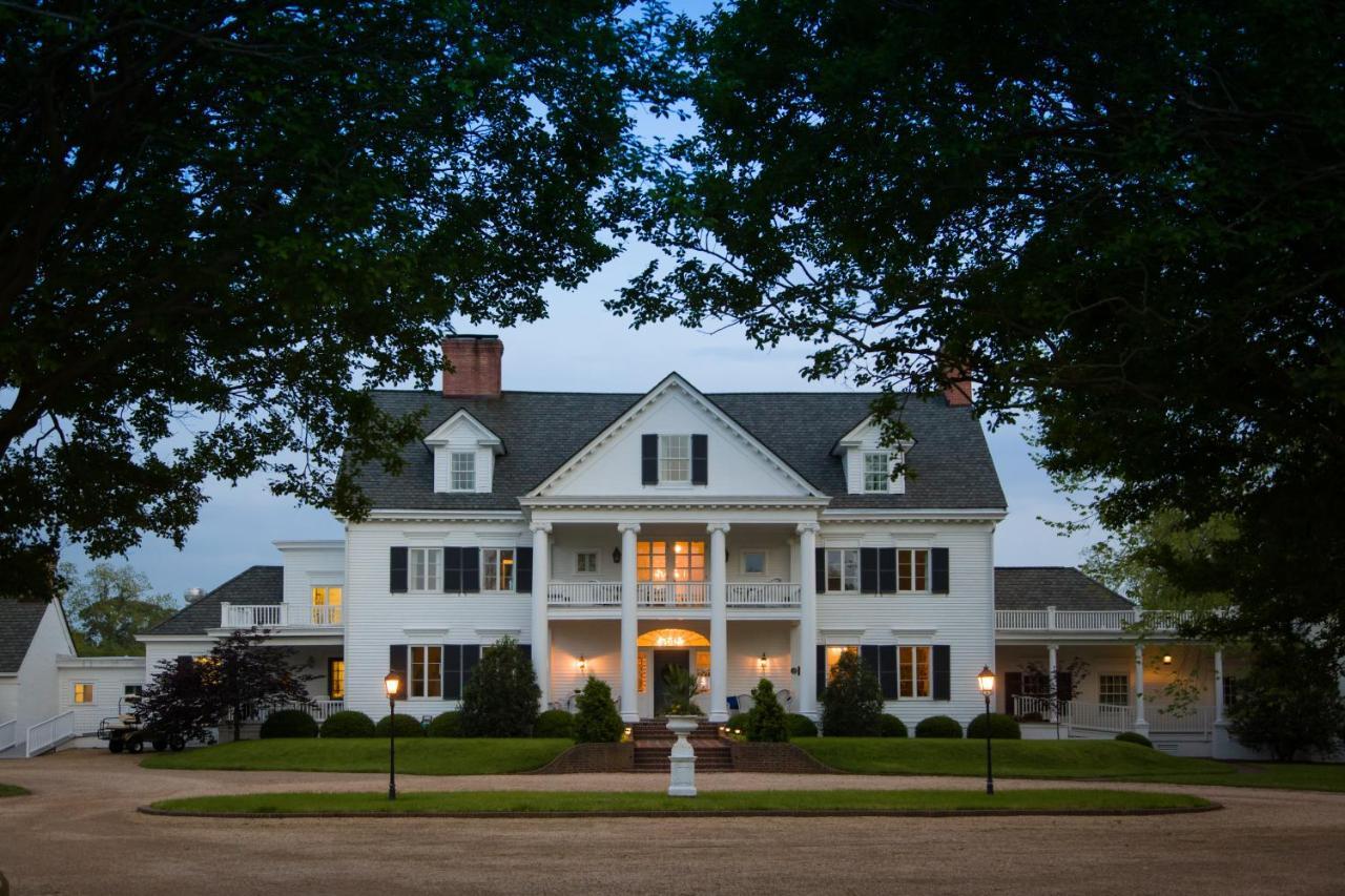 Inn At Warner Hall Gloucester Екстериор снимка